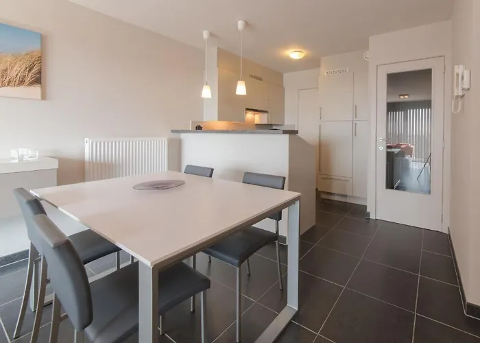 Skyview With Parking And Balcony By Interhome דירה